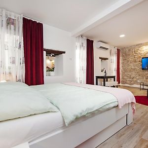 La Svalba Rooms & Studios